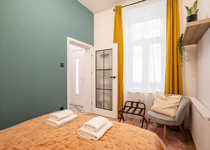 New Downtown Bliss - A Homelike Haven