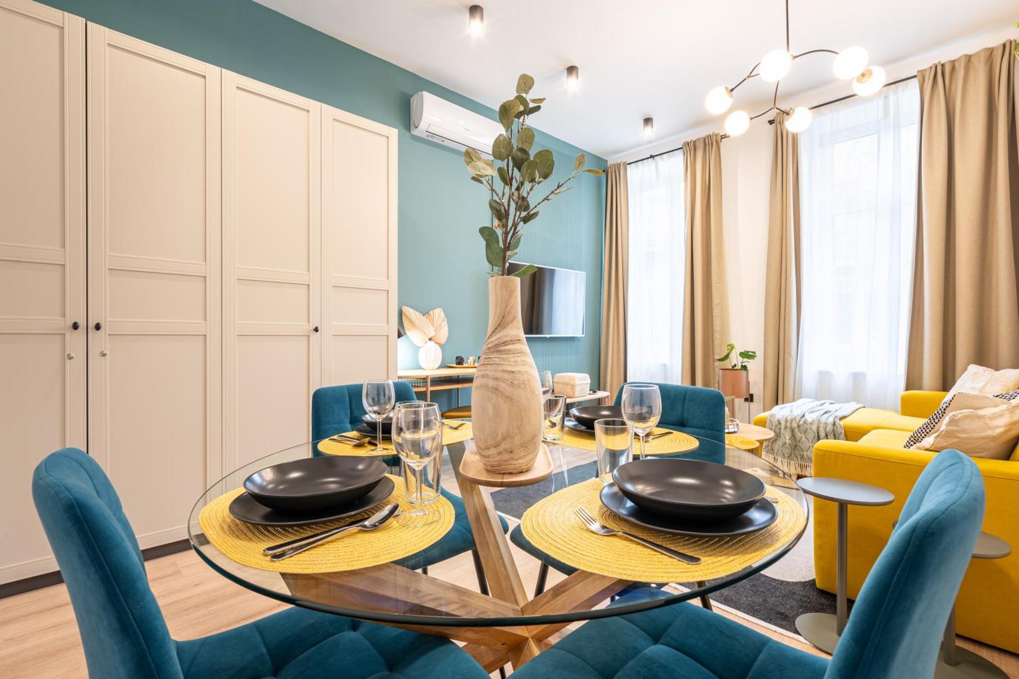 דירה New Downtown Bliss - A Homelike Haven *