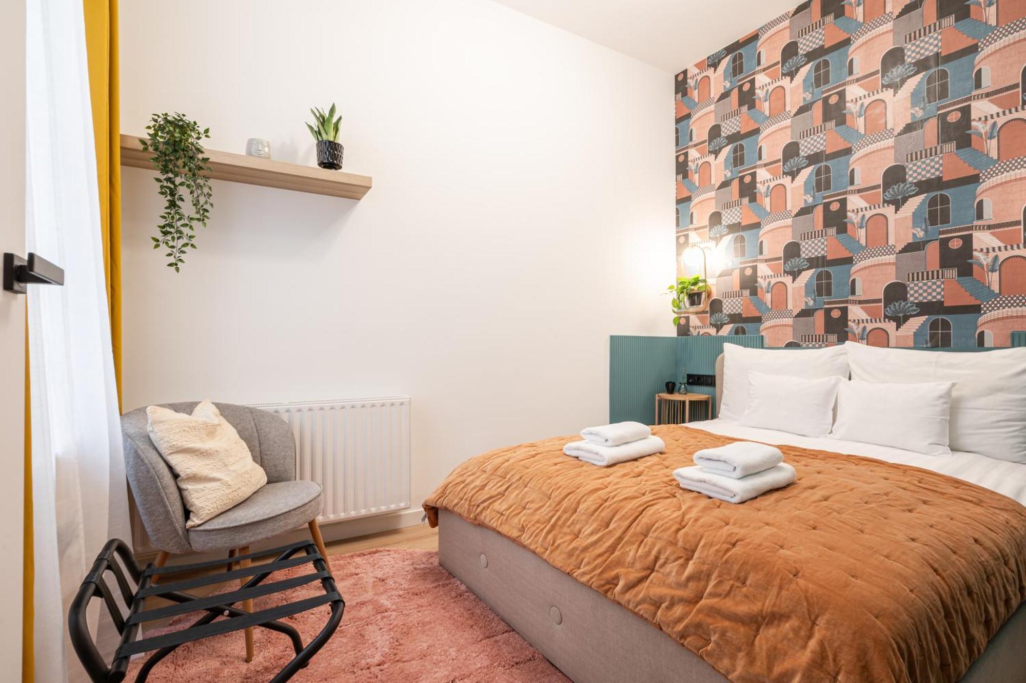 New Downtown Bliss - A Homelike Haven דירה